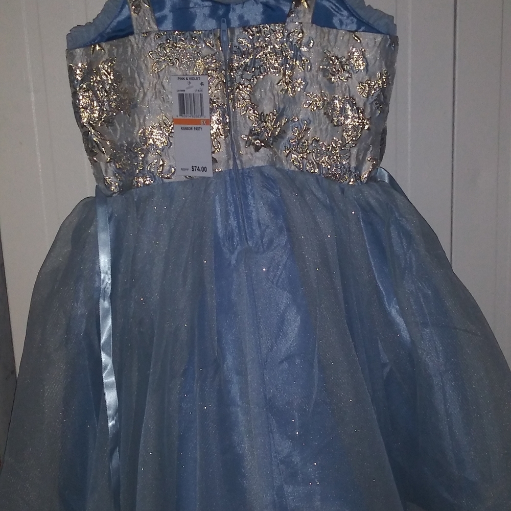 Dress - Picture 3 of 3